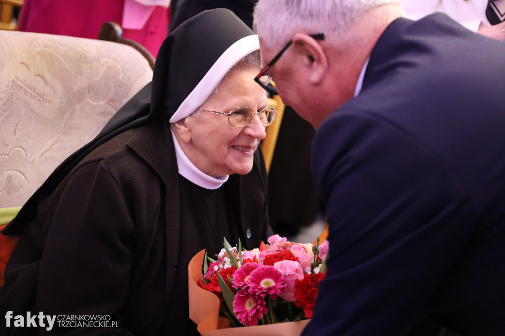 Medal od Prezydenta RP dla siostry Jadwigi Targańskiej