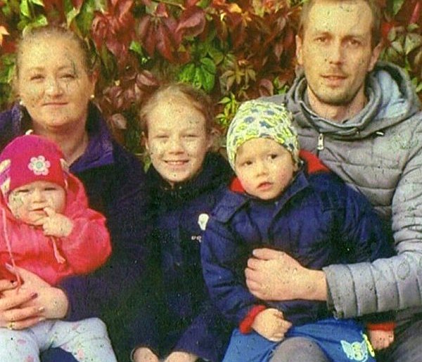 5-osobowa rodzina z Rogoźna w pożarze straciła dom! - 4611