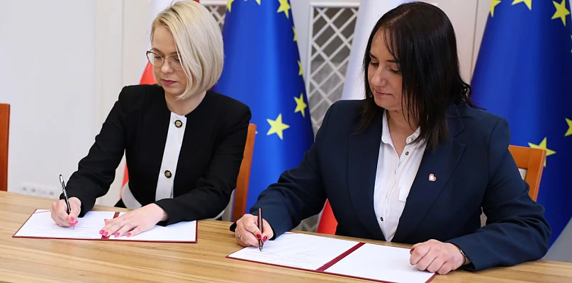 Nowy plac zabaw przy żłobku w Krzyżu - bez wkładu własnego - 11287