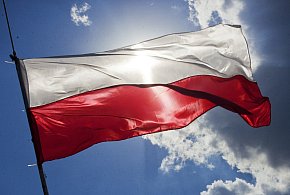 Flaga i hymn na nowo? Rząd chce korekty przepisów dot. symboli narodowych-11898