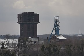Pięcioletnie urlopy i nawet 170 tys. zł odprawy. Zmiany dla dużej grupy-12581