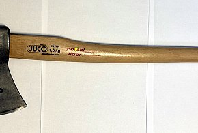 Kupił siekierę, by zabić ojca-13100