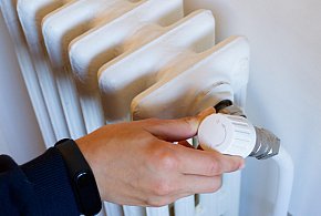 Kaloryfer zakręcony? I tak zapłacisz. Nowe prawo uderzy w lokatorów-13299
