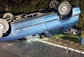 Miał 2 promile. Zakończył jazdę dachowaniem-13593