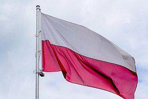 Godło i flaga mogą wyglądać inaczej. Ruszyły prace nad symbolami państwowymi-13702
