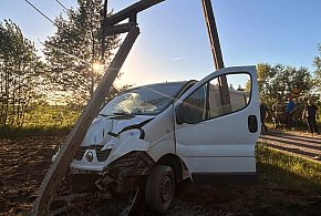 Gębiczyn: Łup w słup! - aż zapaliła się trawa