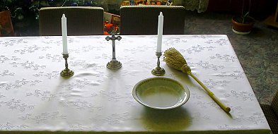 Polacy nie chcą już tak przyjmować księdza. Jest wyraźny sygnał