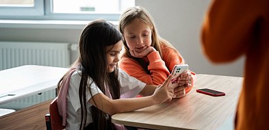 Zakaz telefonów w szkołach. Zmiany szybciej niż się wydawało