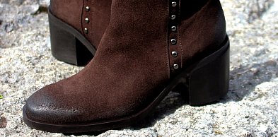 Botki damskie skórzane – jeden model, wiele możliwości stylizacyjnych