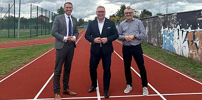 Nowa bieżnia sportowa przy SP nr 1 w Trzciance-12804