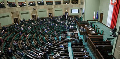 Będzie wysłuchanie publiczne ws. projektu znoszącego dwukadencyjność-12798