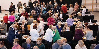 Wieleń: prawie pół tysiąca osób podzieliło się opłatkiem-13665