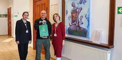 Kamienne listy zapisane w obrazie