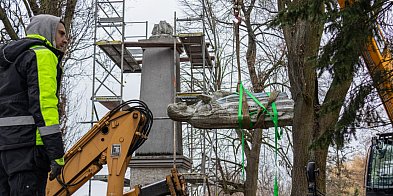 Remont Pomnika Wdzięczności w Wieleniu-13410