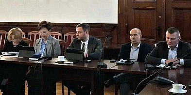 Obradowali radni powiatowi-13431