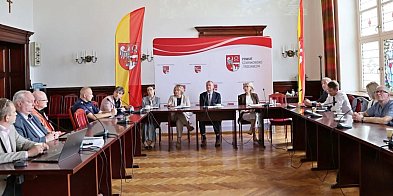 Starosta spotkał się z wójtami, burmistrzami i służbami