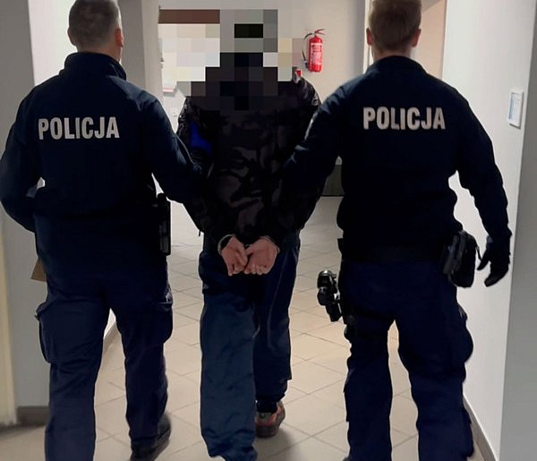 Poszukiwany mieszkaniec Lubasza wpadł podczas kontroli drogowej-13016