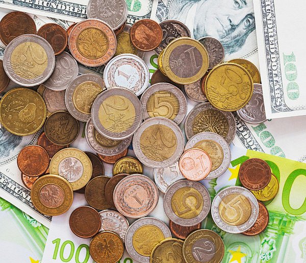 Koniec znanego kantoru internetowego. Co z poszkodowanymi po upadłości?-13030