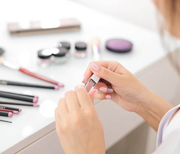 Nie używaj tych kosmetyków. GIS ostrzega przed produktami-13421