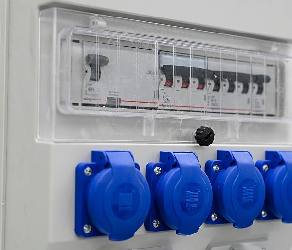 Dostawcy prądu pod presją. Te zmiany odczują odbiorcy-13810