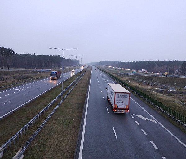 Kolejne opłaty dla kierowców. Jazda po Polsce tania nie będzie-13941