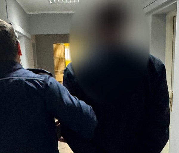 Zatrzymany poszukiwany z zakazem prowadzenia pojazdów