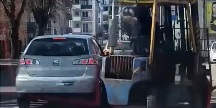 Zdarzenie drogowe w Trzciance: dogadali się bez policji