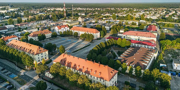 Nowy rozdział w edukacyjnym życiu? Odkryj możliwości, jakie daje ANS w Pile