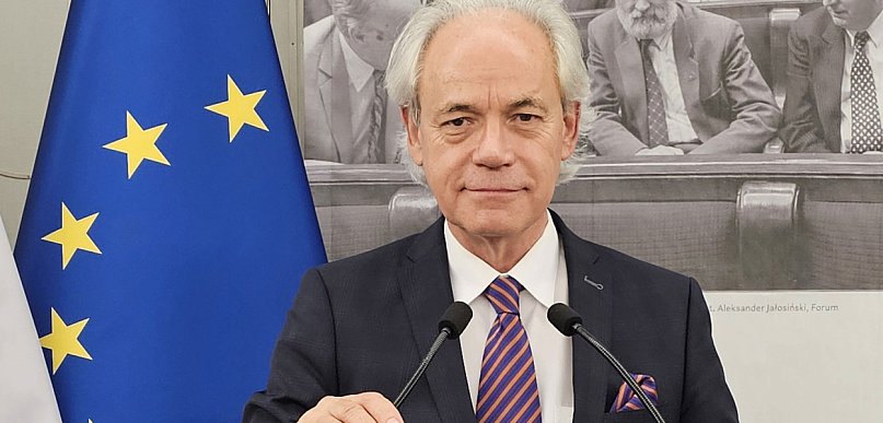 Senator Szejnfeld proponuje deliberację