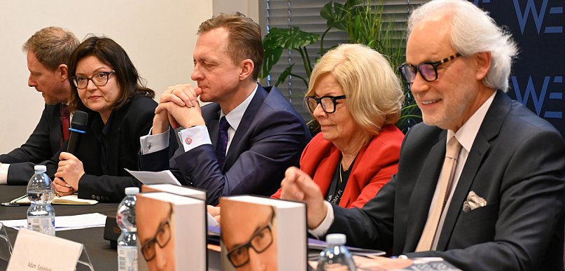 Senator Szejnfeld: „Dzieci nie kupi się w sklepie”