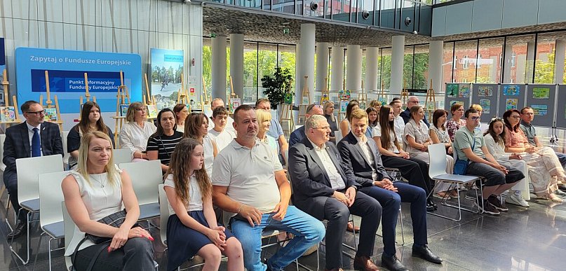 Nagrodzono najlepsze prace w konkursie „Cztery pory roku z OZE”