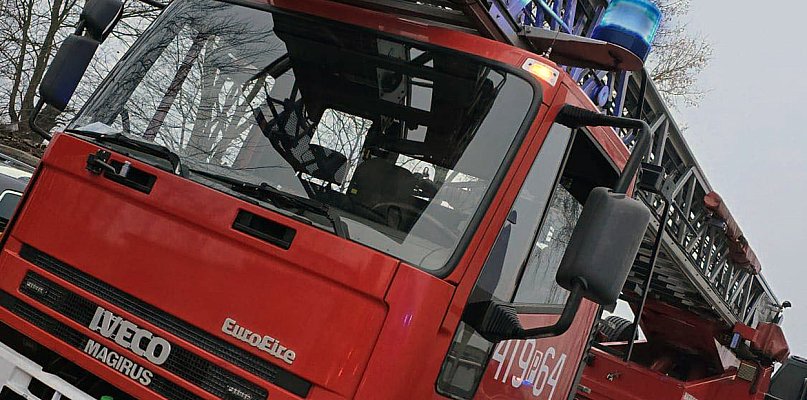 Zapaliła się sadza w kominie - 13720