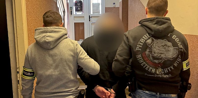 44-latek z narkotykami w rękach policji