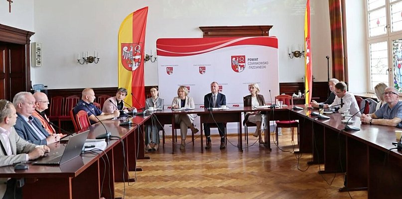 Starosta Teterus spotkał się z wójtami, burmistrzami i służbami