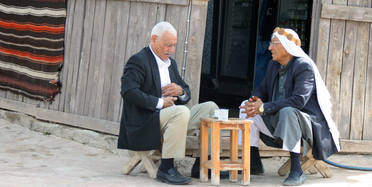 Niewielkie kahvehane w legendarnym Harran skąd, podobno, wyszedł Abraham; blisko granicy z Syrią