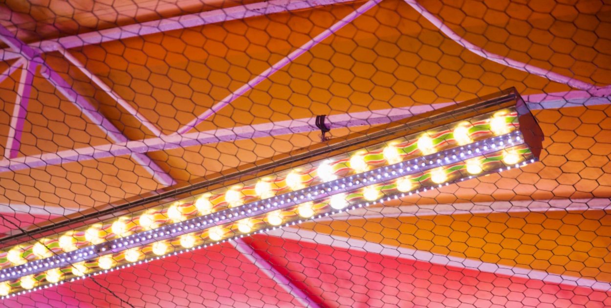 Oświetlenie, które podąża za Twoimi potrzebami: Dlaczego systemy szynowe zdominowa