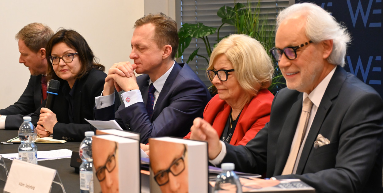 Senator Szejnfeld: „Dzieci nie kupi się w sklepie”