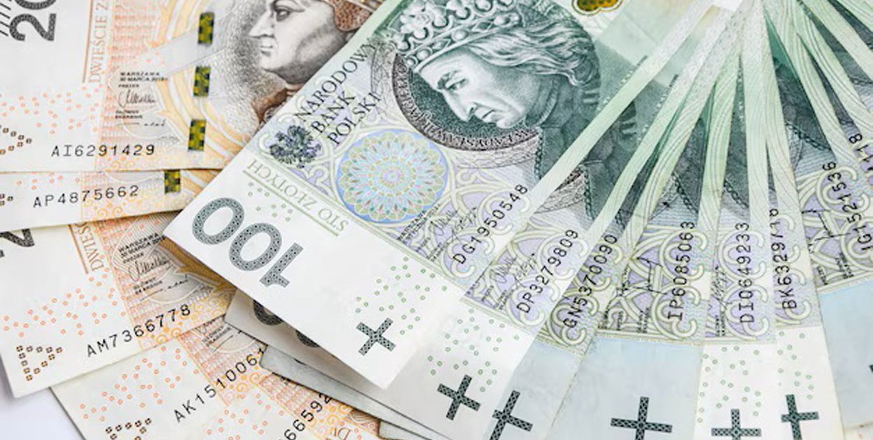 Państwo dopłaca 240 zł. Pieniądze właśnie trafiają na konta Polaków